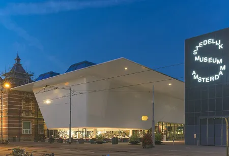 Stedelijk musea amsterdam
